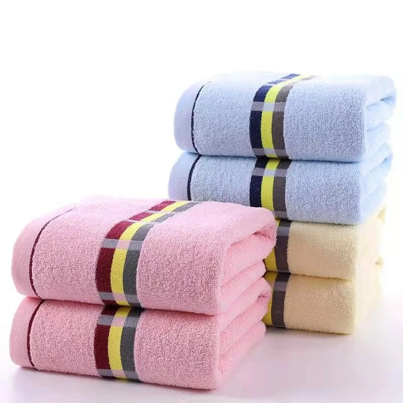 Dame Frotte Håndkle med elegant stripebård Luvikno