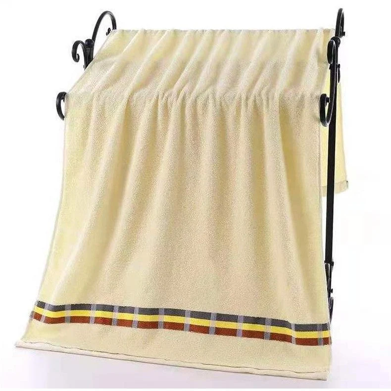 Dame Frotte Håndkle med elegant stripebård Luvikno
