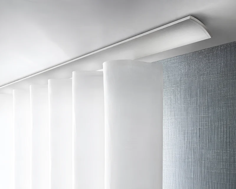 Interstil W2 – hochwertige Design-Wellenvorhangschiene zur Deckenmontage