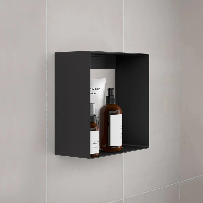 Smedbo Sideline Duschregal QB – 250 × 250 mm Schwarz Aluminium, Art.Nr. DB5021
