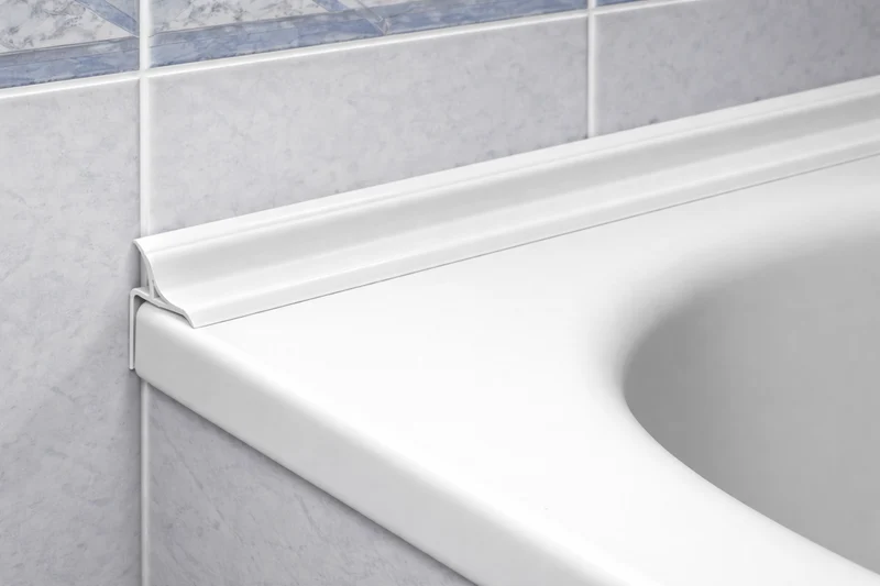 Fugenabdeckprofil – PVC weiß, Duschwanne zur Wand, Art.Nr. BP/25
