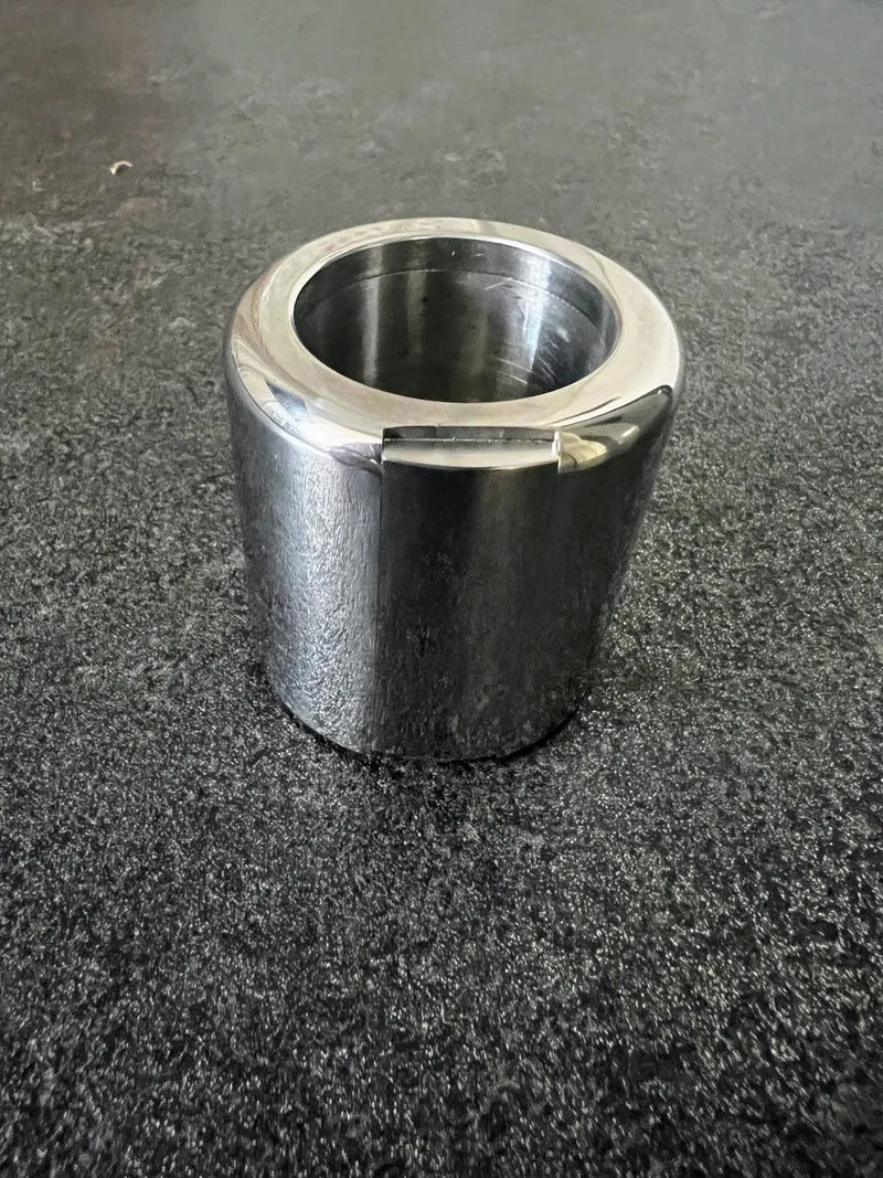 Walk-in-Pfosten Vigo – Edelstahl Ø 30 mm, rund oder eckig, 8/10 mm Glas