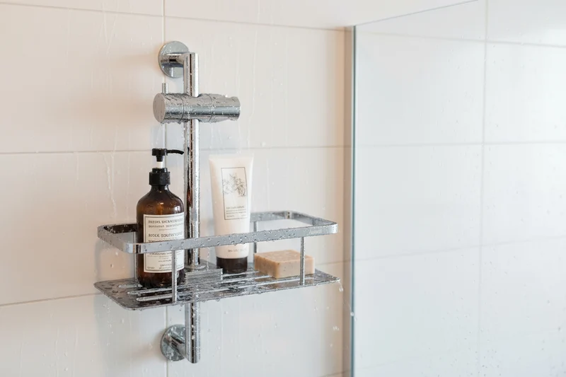 Smedbo Sideline Duschkorb – 250 × 100 mm für Brausestange Ø 18–25 mm, Art.Nr. DK3006