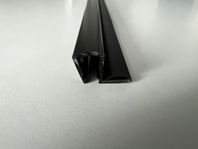 Schwarze Anschlagdichtung – 90° ohne Magnet, 4–8 mm, Art.Nr. 5050-B
