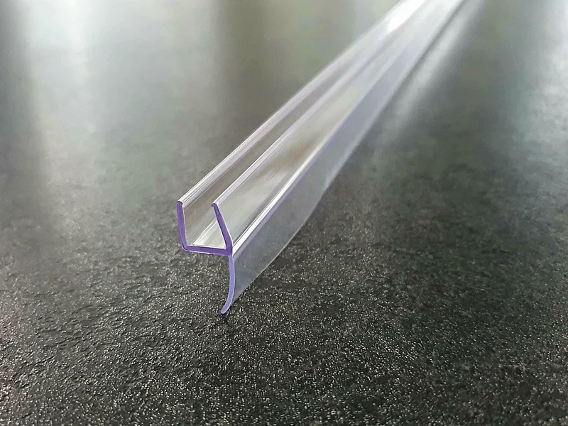 Polycarbonat-Lippendichtung – 180° weiche Lippe, glasklar, Art.Nr. S003