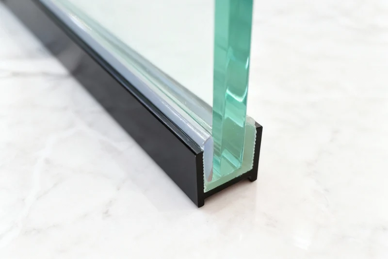 Alu U-Wandprofil DUC – silikonfreie Klemmung für 8 oder 10 mm Glas