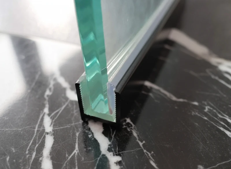 Alu U-Wandprofil DUC – silikonfreie Klemmung für 8 oder 10 mm Glas