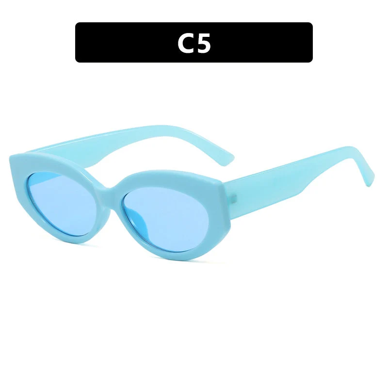 Dame Cat-Eye solbriller i stilfullt plastdesign Luvikno