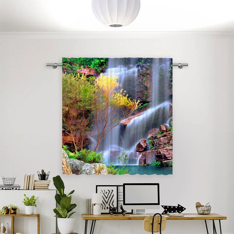 Vorhang Motiv "Wasserfall im Wald"