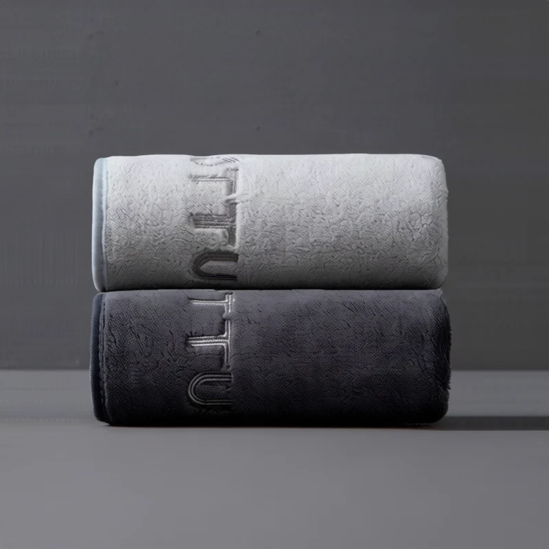 Sports towel made of coral fleece, quick-drying