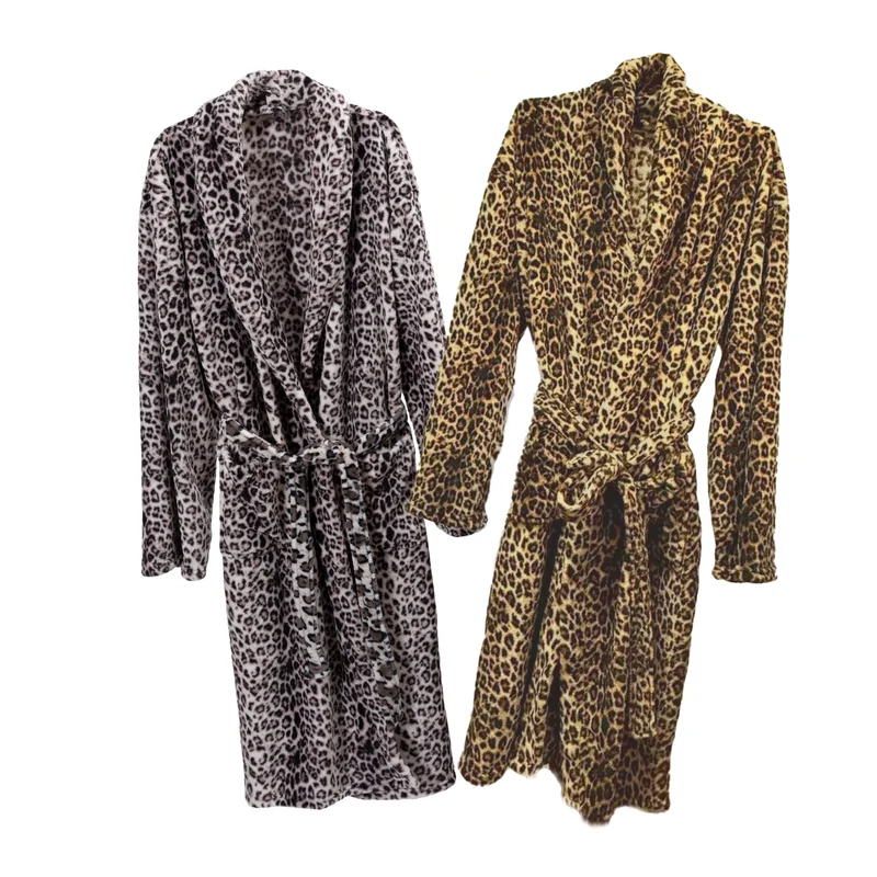 Bademantel Leo-Nardo Coral Fleece mit Kragen Wellnessmantel Sauna
