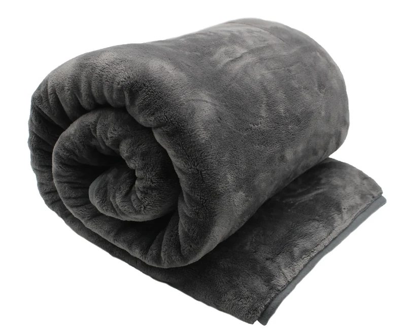 Gözze Kuscheldecke aus 100 % recycelten PET-Flaschen 150x200 Wohndecke