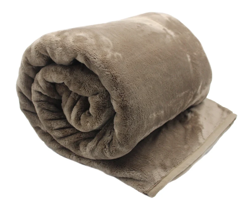 Gözze Kuscheldecke aus 100 % recycelten PET-Flaschen 150x200 Wohndecke