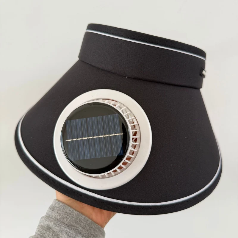 Lett sammenleggbar solskjerm med integrert solarmodul og stille vifte Luvikno