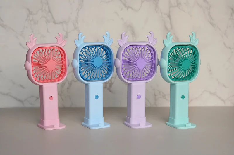 Unisex Bærbar Mini-vifteen med ergonomisk design og dyreører Luvikno