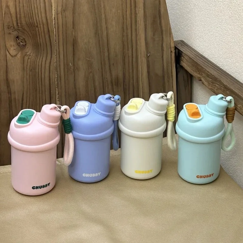 Damen Sportliche Wasserflasche mit praktischem Trageband Luvikno
