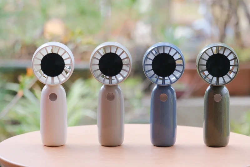 Unisex Bærbar Håndvifte med kraftig batteri og kompakt design Luvikno