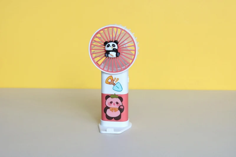 Unisex Bærbar Håndvifte i søtt Panda-design Luvikno