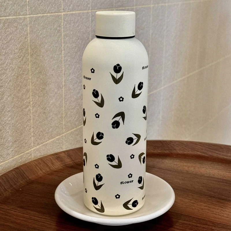 Damen Isoliertrinkflasche mit elegantem Blumendesign Luvikno