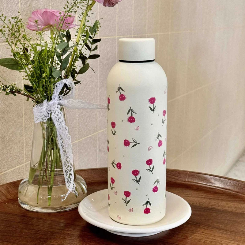 Damen Isoliertrinkflasche mit elegantem Blumendesign Luvikno