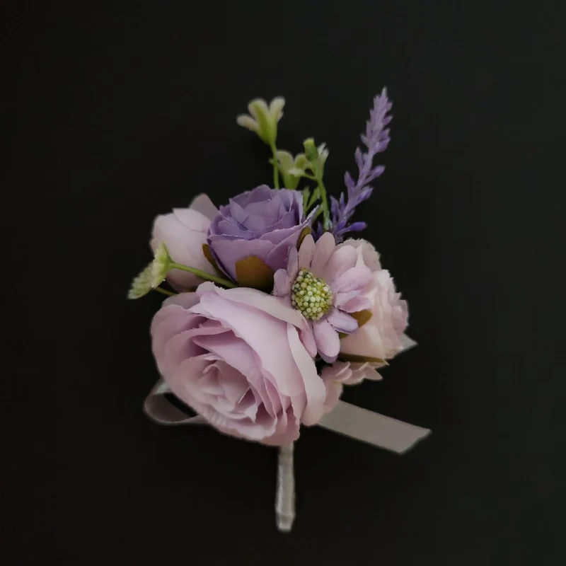 Elegant Floral Lapel Corsage