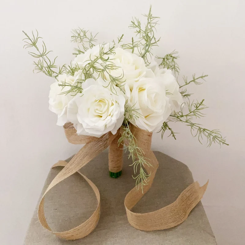 Elegant Floral Handheld Bouquet