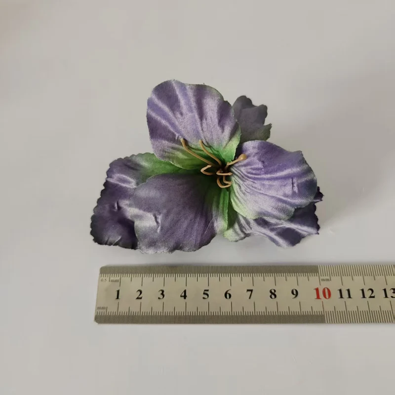 Elegant Floral Hair Accessory