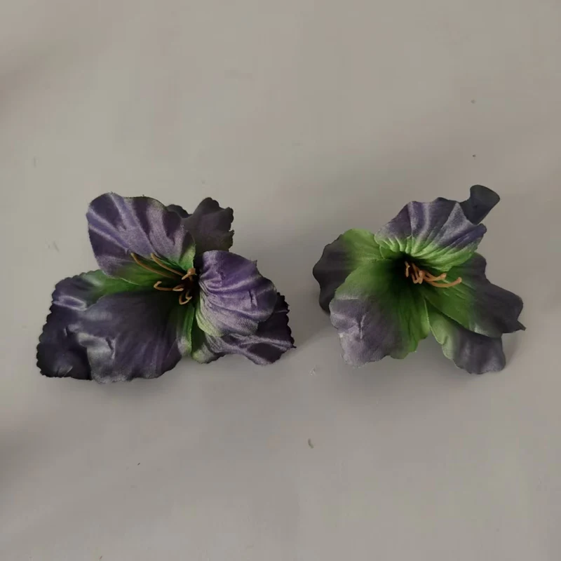 Elegant Floral Hair Accessory