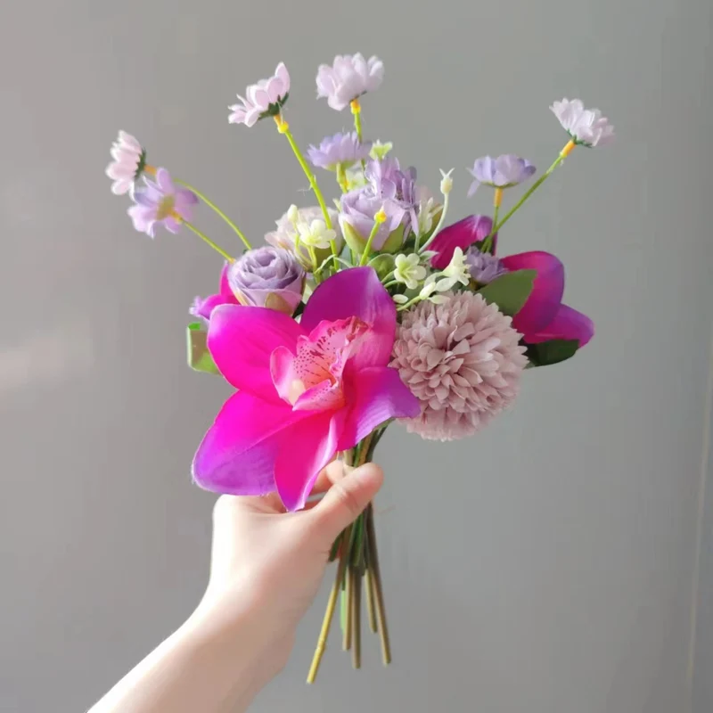 Elegant Floral Bridal Bouquet