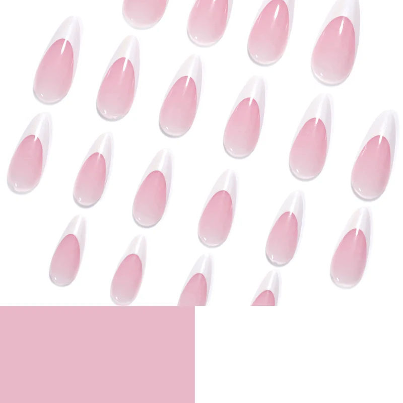 Kunstvolle Stiletto-Nägel mit elegantem Farbverlauf Karnz