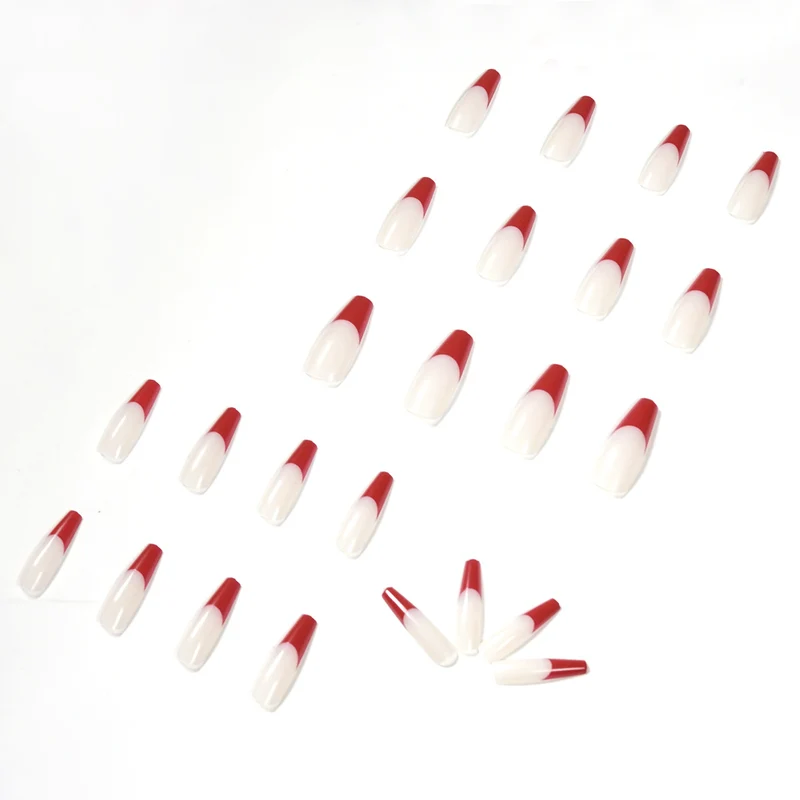 Kunstvolle Stiletto-Nägel mit elegante Farbverlauf Karnz