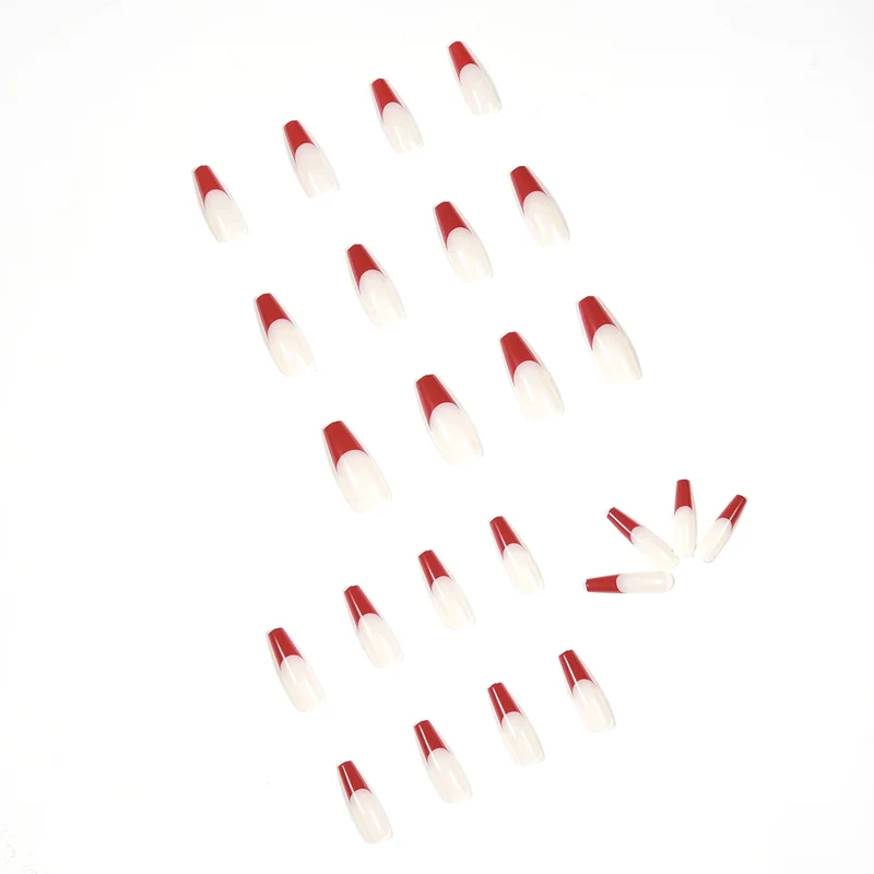 Kunstvolle Stiletto-Nägel mit elegante Farbverlauf Karnz