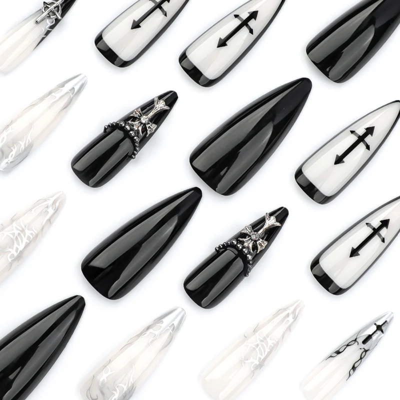 Kunstvolle Stiletto-Nägel mit einzigartigen 3D-Details und eleganten Akzenten Karnz