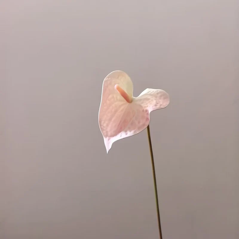 Heart-Shaped Leaf Floral Stand