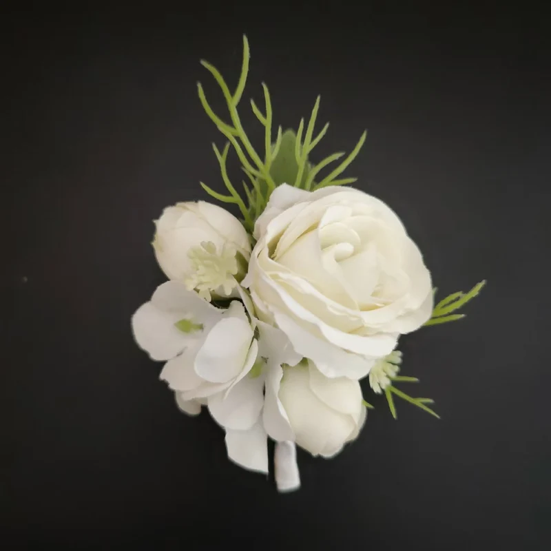 Elegant Floral Accessory