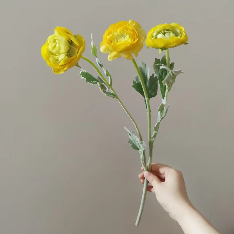 Lifelike Ranunculus Flower Stem