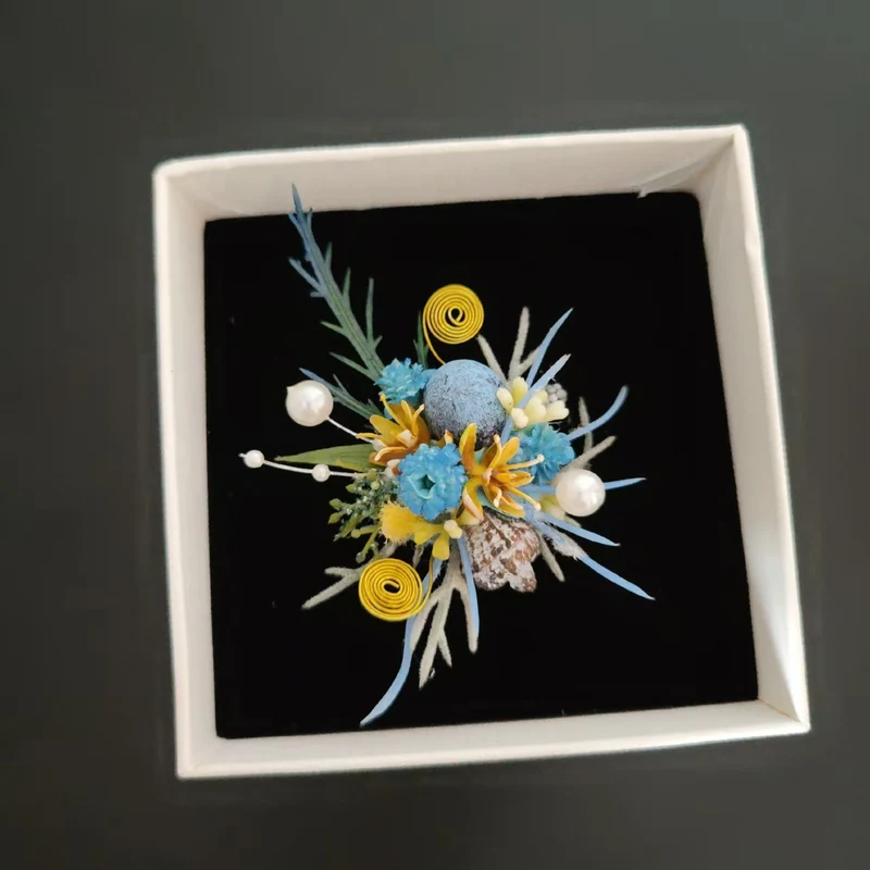 Decorative Floral Accent