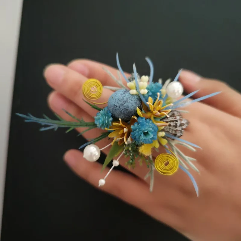Decorative Floral Accent
