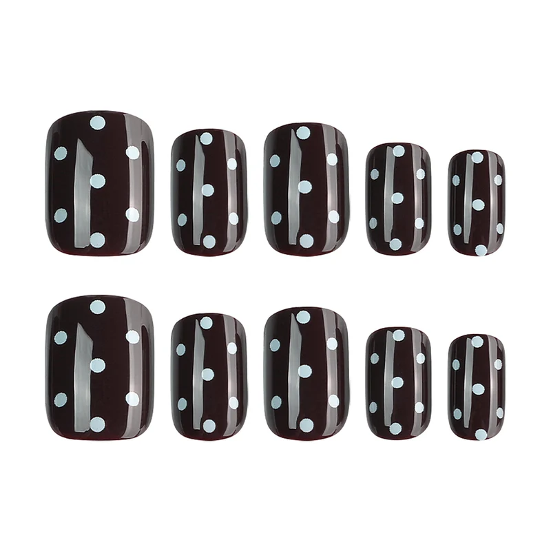 Kunstvolle Nagelkunst mit verspieltem Punktedesign Karnz
