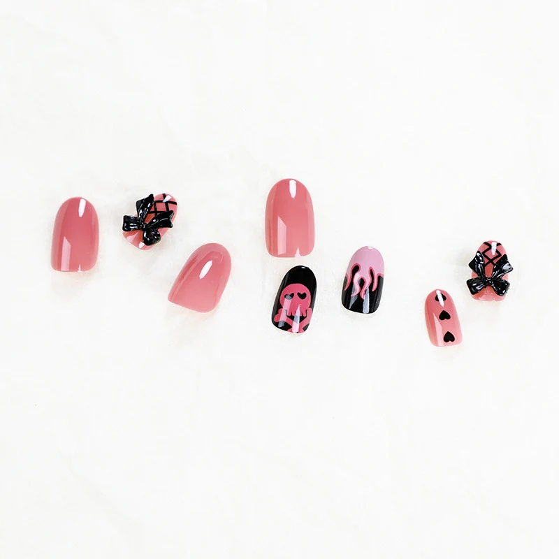 Kunstvolle Nagelkunst mit trendigen Designs Karnz