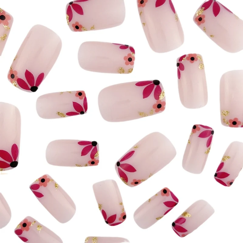Blumenverzierte Nagelkunstverlängerungen Karnz