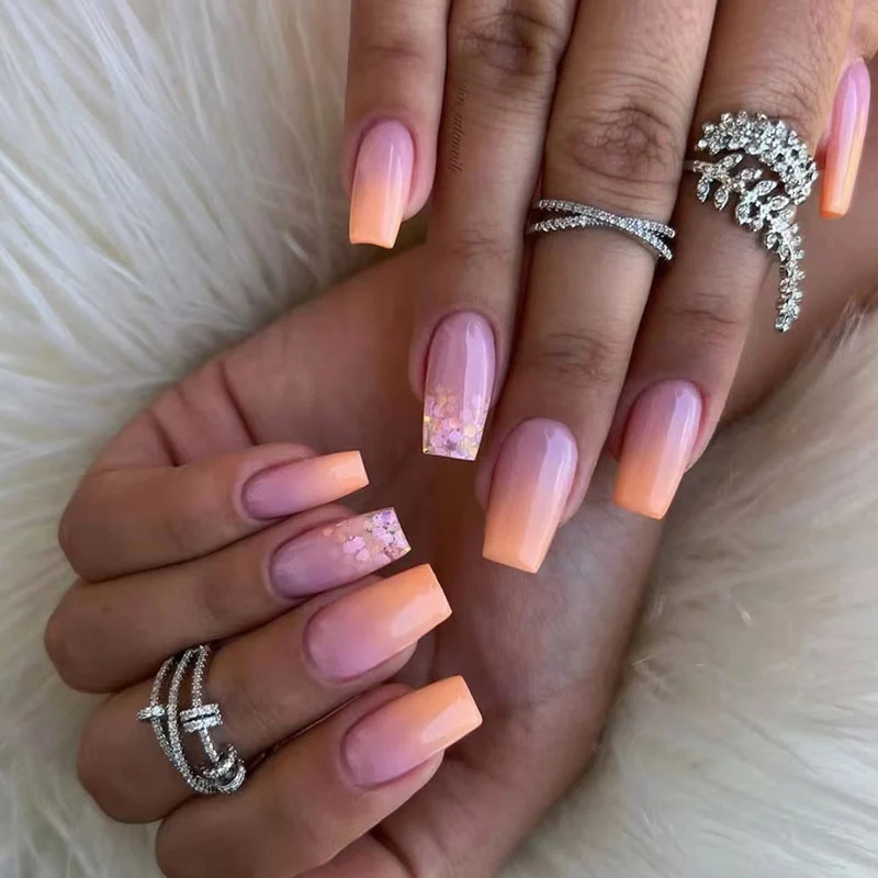 Elegante Ombre Press-on-Nagelerweiterungen Karnz