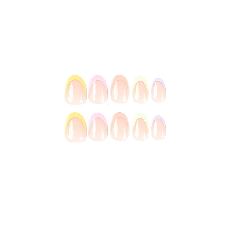 Artful nail extensions with elegant gradient and shine Stornfield