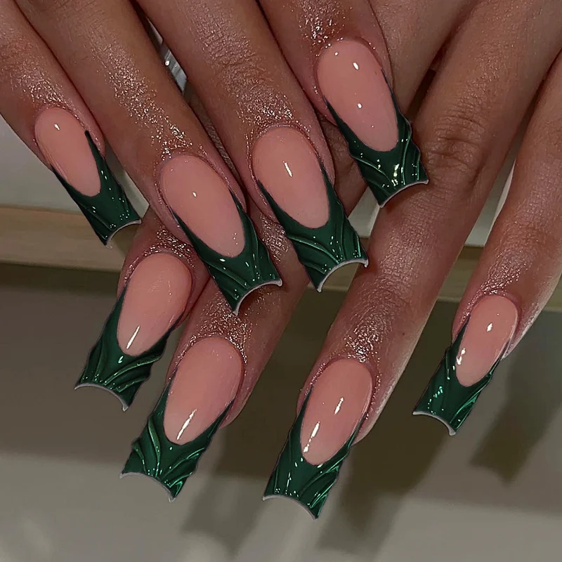 Artful Nail Extensions with Botanical Design Stornfield