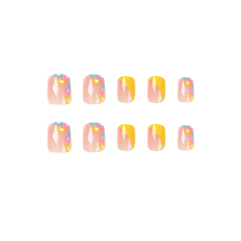 Artful Nail Extensions with Floral Pattern Stornfield