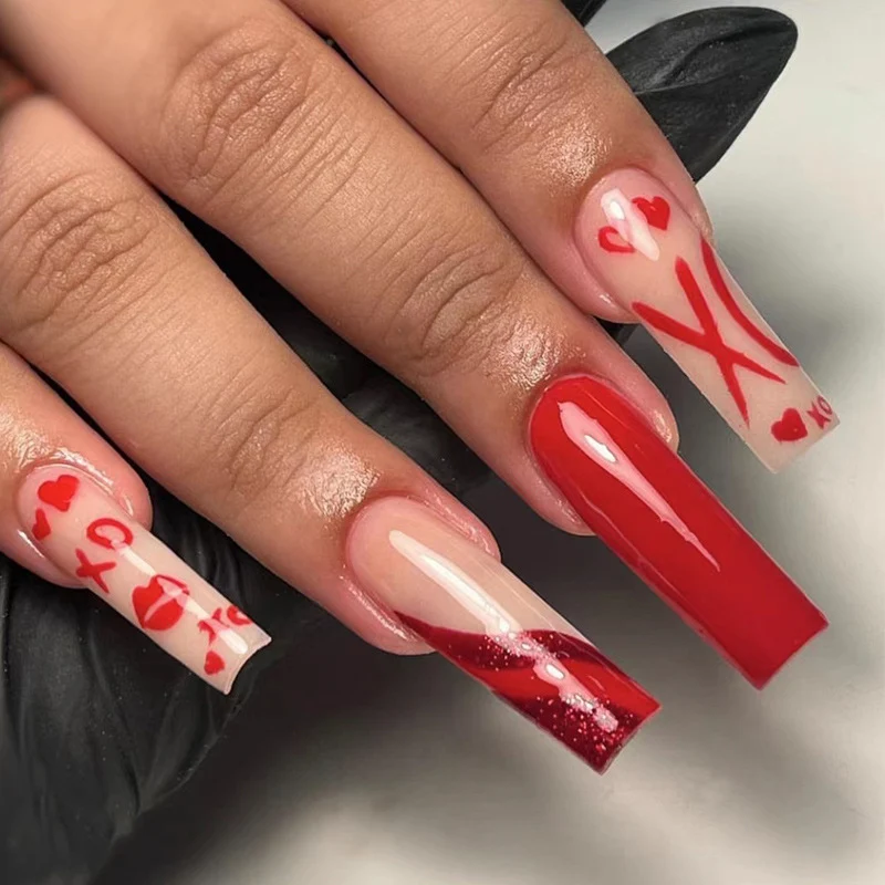 Artful Nail Extensions in Romantic Design Stornfield