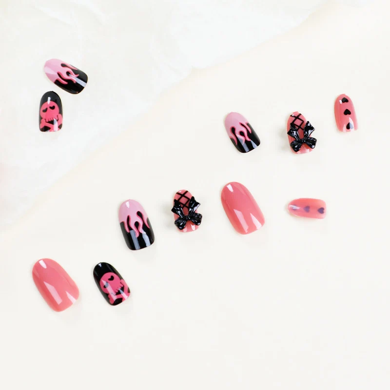 Artful Nail Art with Trendy Designs Stornfield
