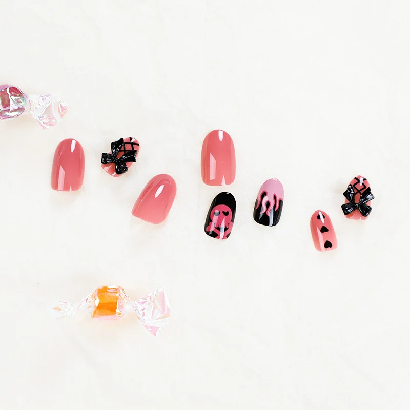 Artful Nail Art with Trendy Designs Stornfield