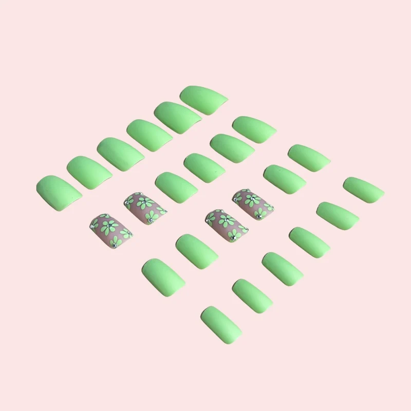 Floral Design Press-On Nails Stornfield
