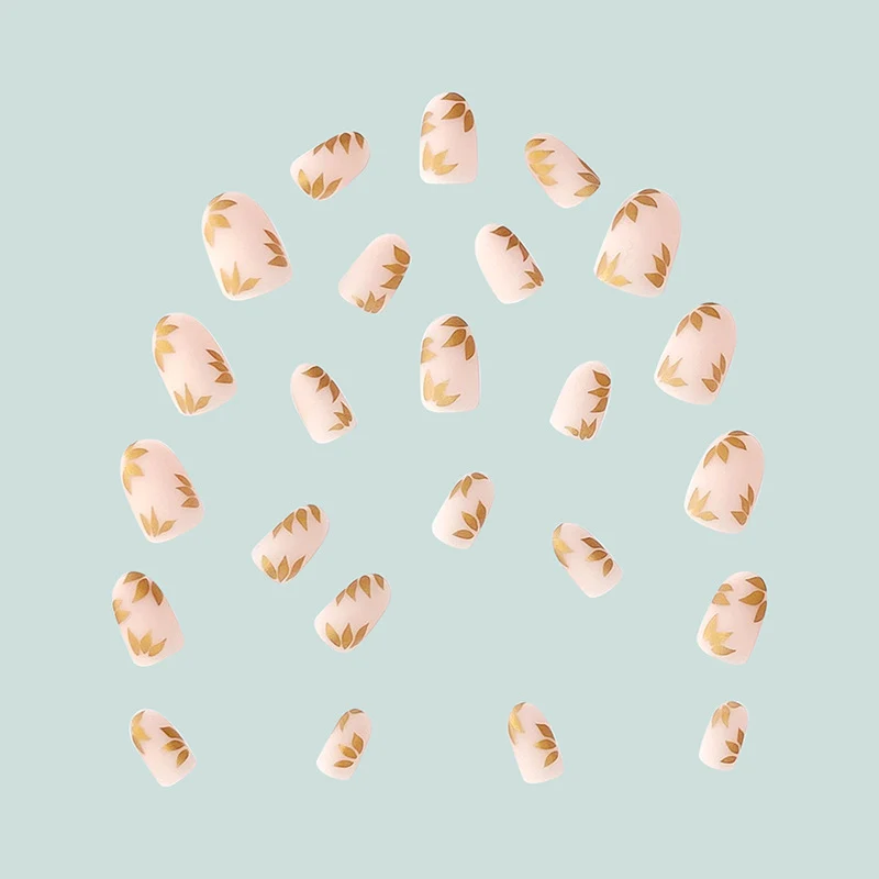 Elegant Gold Leaf Nail Art Stornfield